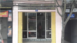 Nhà số 13 Nguyễn Trãi cần cho thuê gian mặt đường làm văn phòng hoặc nơi kinh doanh